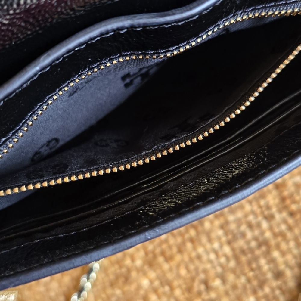Tory Burch Marion Crossbody/Clutch Glossy Patent Purse - Picture 10 of 16
